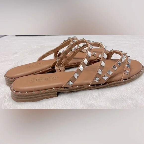 Cloudair slip on sandals size 10 NWOT memory foam! Tan/beige studs🎊Host pick 🔥 - Picture 2 of 5